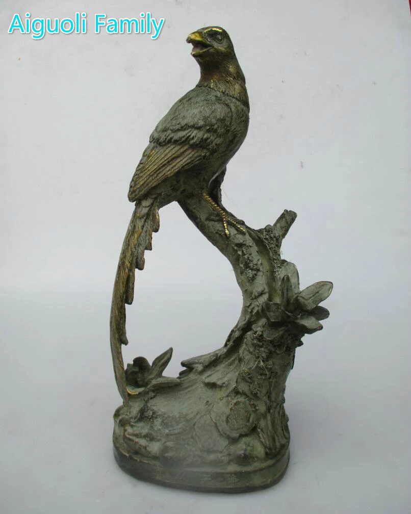 Antique antique Old Bronze Gilt Carved Magpie Sculpture ,Art collection Chinese Bird Culture decoration Statue
Antique antique Old Bronze Gilt Carved Magpie Sculpture ,Art collection Chinese Bird Culture decoration Statue