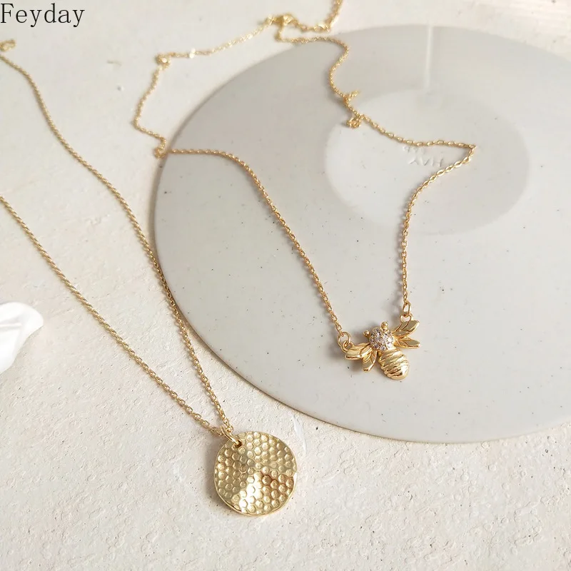 2019 Vintage Animal Bee Coin Pendant Necklace For Women S925 Sterling Silver Necklaces Choker Party Wedding Fashion Jewelry
2019 Vintage Animal Bee Coin Pendant Necklace For Women S925 Sterling Silver Necklaces Choker Party Wedding Fashion Jewelry