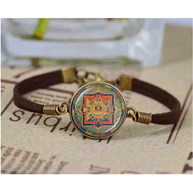 Vintage Buddhist Mandala Sacred Geometry leather bracelet DIY Religion Spiritual Jewelry Charms friends Gift bileklik Bangles
Vintage Buddhist Mandala Sacred Geometry leather bracelet DIY Religion Spiritual Jewelry Charms friends Gift bileklik Bangles