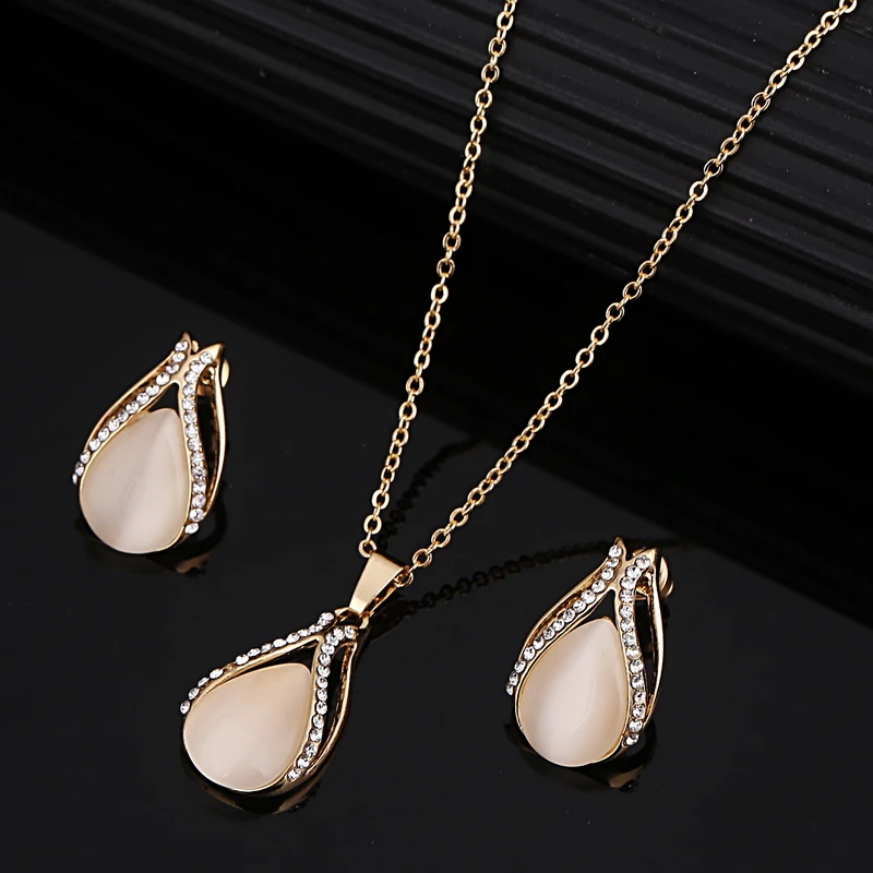 Fashion Gold Plated Opal Jewelry Sets For Woman Cubic Zirconia Water Drop Necklace Pendant Earrings Set Bridal Wedding Sets
Fashion Gold Plated Opal Jewelry Sets For Woman Cubic Zirconia Water Drop Necklace Pendant Earrings Set Bridal Wedding Sets