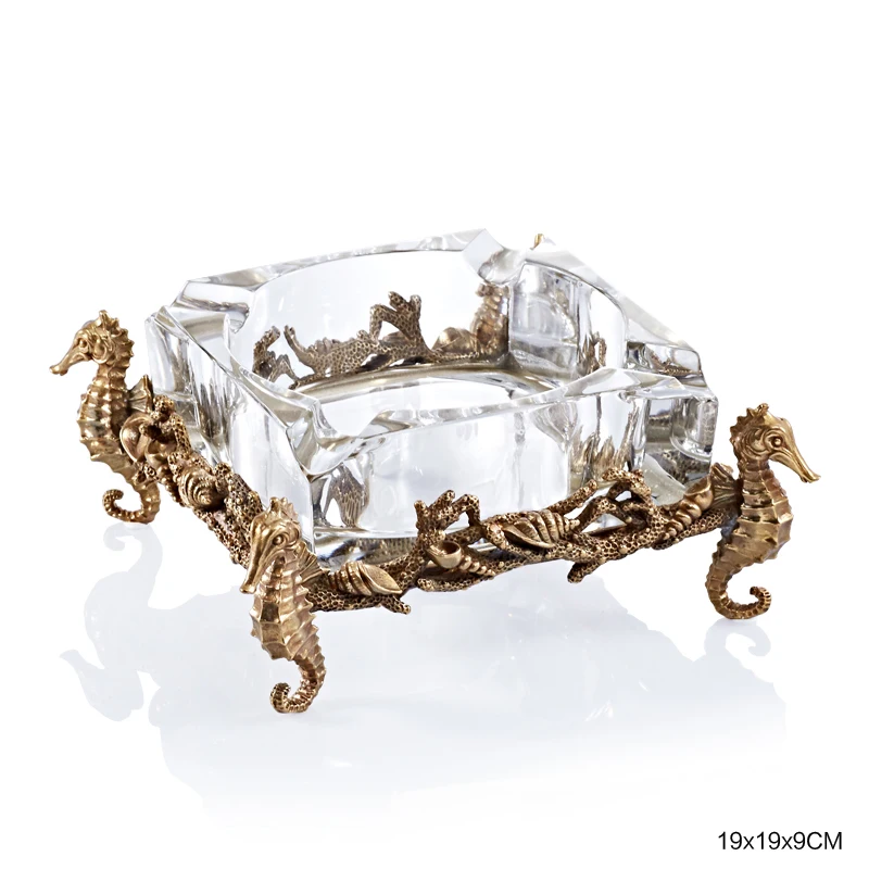 CIGARLOONG cigar ashtray European Austrian crystal ashtray bronze sculpture creative CE-4302
CIGARLOONG cigar ashtray European Austrian crystal ashtray bronze sculpture creative CE-4302