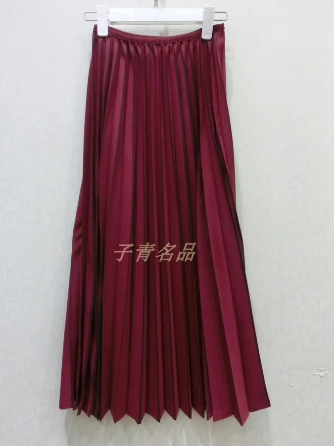 HOT SELLING pleating pleated long skirt romantic aesthetic autumn and winter female pleared bust skirt IN STOCK
HOT SELLING pleating pleated long skirt romantic aesthetic autumn and winter female pleared bust skirt IN STOCK