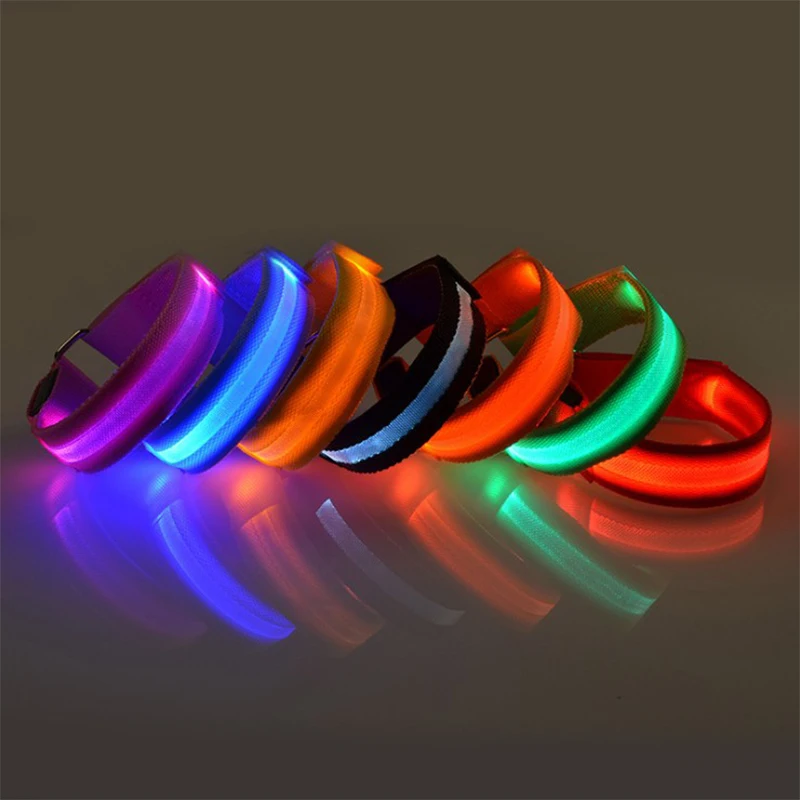 Equestrian Supply LED Luminous Horse Leg Strap Outdoor Horse Riding Safety Warning Belts Night Visible Horses Legging Decoration
Equestrian Supply LED Luminous Horse Leg Strap Outdoor Horse Riding Safety Warning Belts Night Visible Horses Legging Decoration