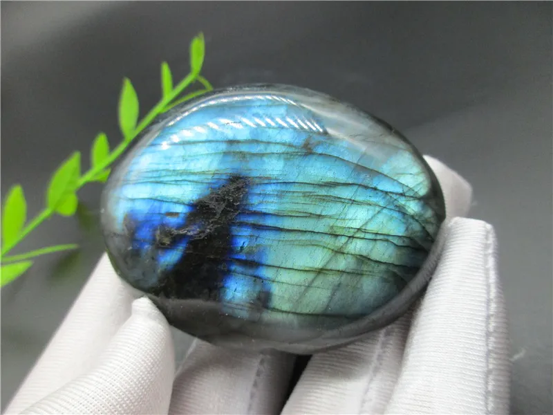 Natural Labradorite Crystal Rough Polished Beautiful Labradorite Reiki Stone Carving Crafts from Madagascar
Natural Labradorite Crystal Rough Polished Beautiful Labradorite Reiki Stone Carving Crafts from Madagascar