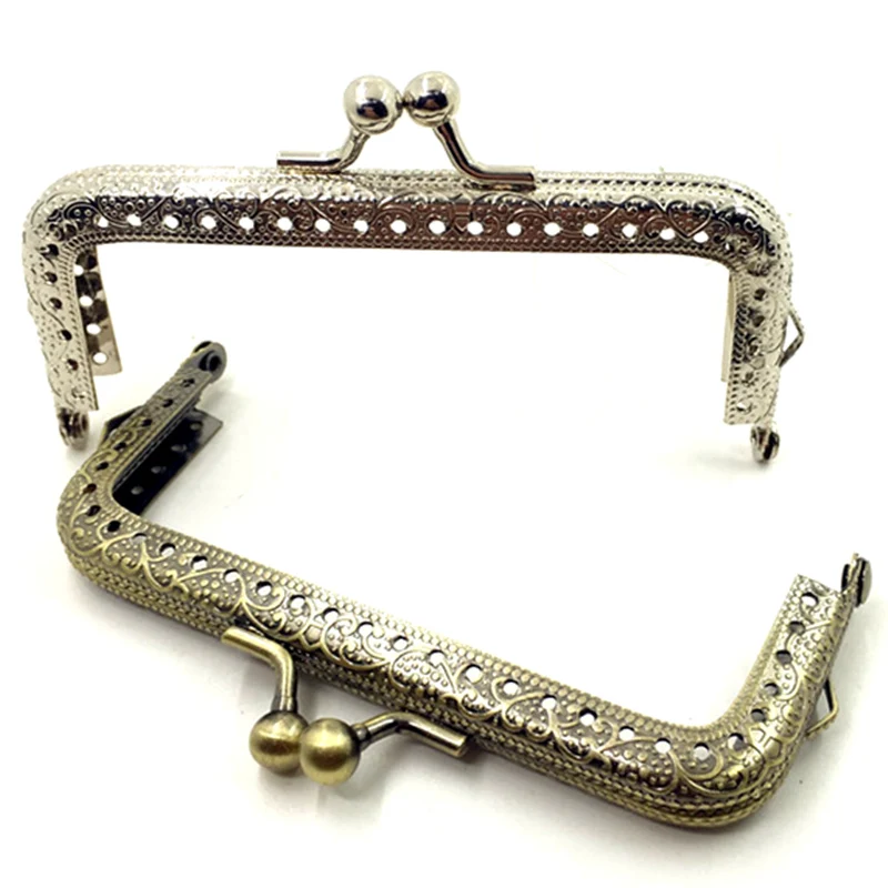 10Pcs Flower Embossed Rectangle Metal Frame Buckles Kiss Clasps Clutch Purse Handbag Bag Handle Part 10.5cm
10Pcs Flower Embossed Rectangle Metal Frame Buckles Kiss Clasps Clutch Purse Handbag Bag Handle Part 10.5cm