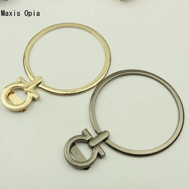 (10 pieces/lot) Metal handle accessories DIY bag accessories light gold obag Luggage hardware Parts Metal Purse Frame Bag Handle
(10 pieces/lot) Metal handle accessories DIY bag accessories light gold obag Luggage hardware Parts Metal Purse Frame Bag Handle