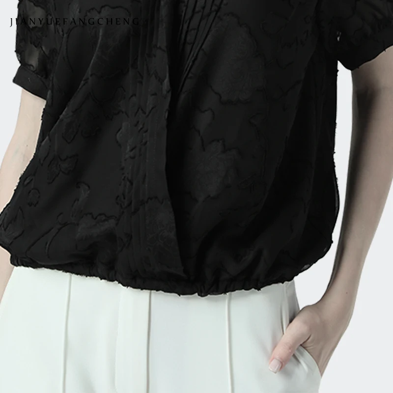 3D Floral Embroidery Blouse V Neck Short Sleeve Loose-Fitting Vintage Blouses Plus Size Female Summer Casual Blouses And Tops
3D Floral Embroidery Blouse V Neck Short Sleeve Loose-Fitting Vintage Blouses Plus Size Female Summer Casual Blouses And Tops