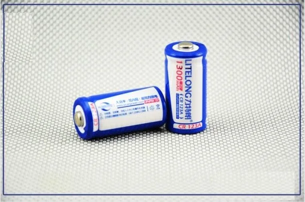 4pcs Cr123a 3v LiFePO4 lithium Batteries Li-Po 16340 1300mAh Rechargeable battery
4pcs Cr123a 3v LiFePO4 lithium Batteries Li-Po 16340 1300mAh Rechargeable battery