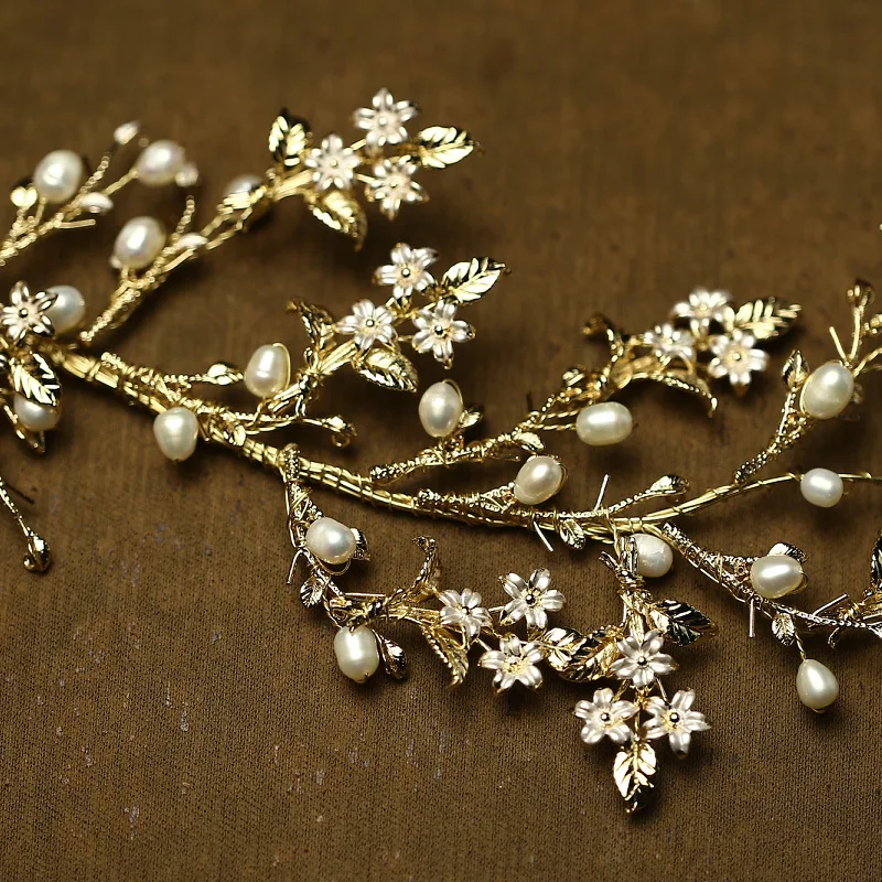 Personality handmade bride flower pearl Hairbands hair ornaments Zinc Alloy headdress Upscale fashion sweet Women Fine Jewelry
Personality handmade bride flower pearl Hairbands hair ornaments Zinc Alloy headdress Upscale fashion sweet Women Fine Jewelry