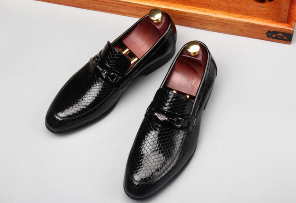 Black Man Fashion Real Leather Oxfords 2018 Wedding Men Buckles Spring Autumn Party Prom Formal Business Oxfords Sapatos
Black Man Fashion Real Leather Oxfords 2018 Wedding Men Buckles Spring Autumn Party Prom Formal Business Oxfords Sapatos