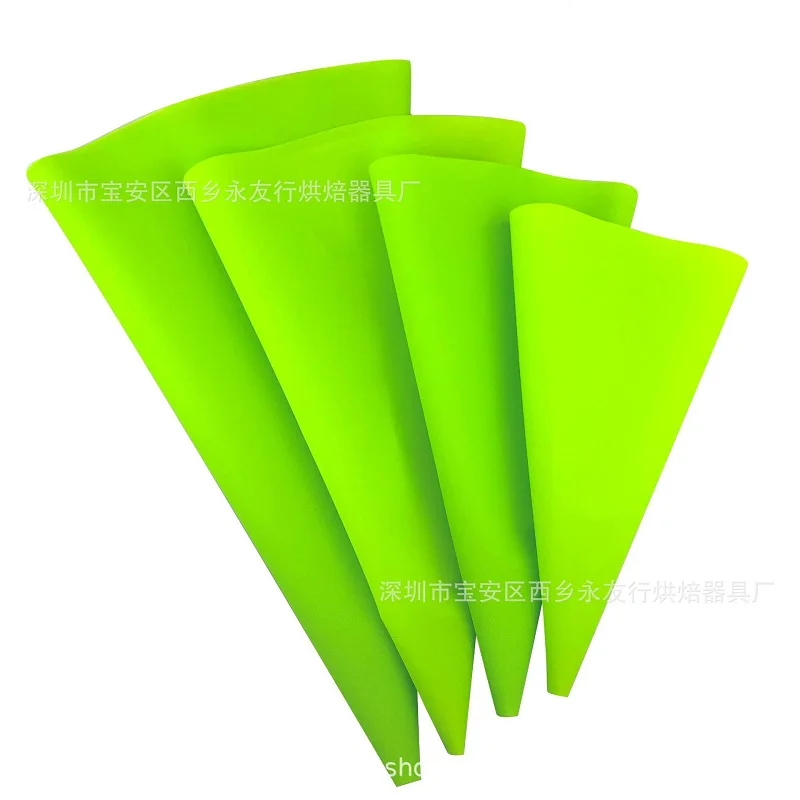 4pcs Confectionery Silicone Pastry Bag Reusable Cream Icing Piping Bag Baking Diy Cupcake Decorating Tool Kitchen Accessories
4pcs Confectionery Silicone Pastry Bag Reusable Cream Icing Piping Bag Baking Diy Cupcake Decorating Tool Kitchen Accessories