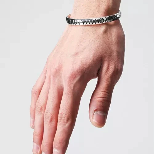 Gold-color Engraved Letter Bracelets For Women Men Fashion Stainless Steel Cool Men's Cuff Bracelets Bangles pulseira masculina
Gold-color Engraved Letter Bracelets For Women Men Fashion Stainless Steel Cool Men's Cuff Bracelets Bangles pulseira masculina