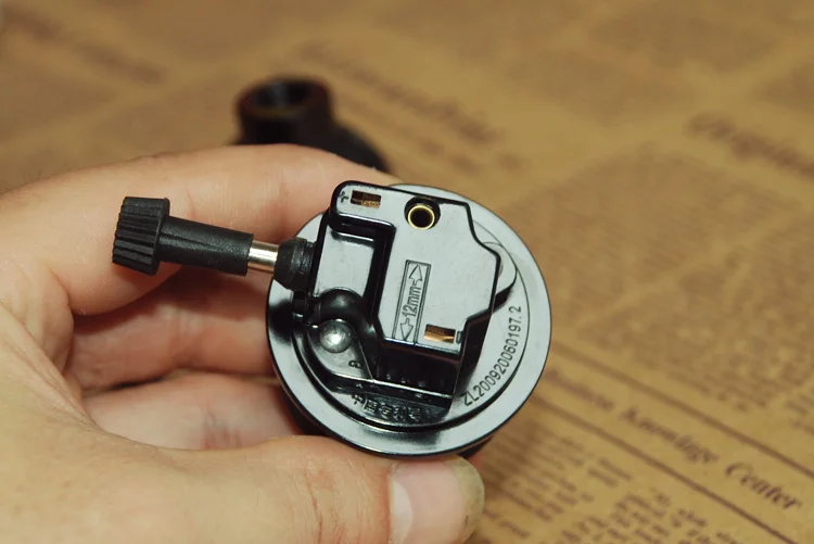 GU24 Bakelite Lamp Holder Retro Knob Switch ON/OFF Lamp Socket Vintage Pendant Light Lamp bases Self Lock 2PCS/Lot 
GU24 Bakelite Lamp Holder Retro Knob Switch ON/OFF Lamp Socket Vintage Pendant Light Lamp bases Self Lock 2PCS/Lot