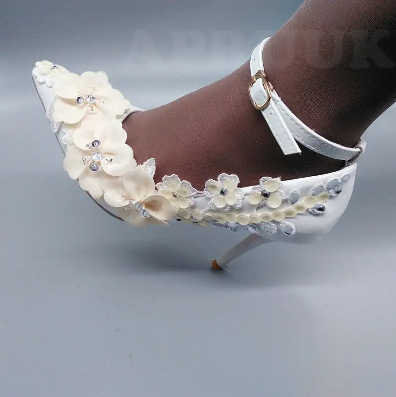 Sexy thin high heels champagne flower wedding shoes bride ankle buckle straps crystal stones bridal pumps shoe white champagne
Sexy thin high heels champagne flower wedding shoes bride ankle buckle straps crystal stones bridal pumps shoe white champagne