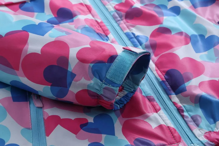 Girls' children waterproof and warm cashmere children's clothes print girl's windbreaker hiking assault jackets
Girls' children waterproof and warm cashmere children's clothes print girl's windbreaker hiking assault jackets