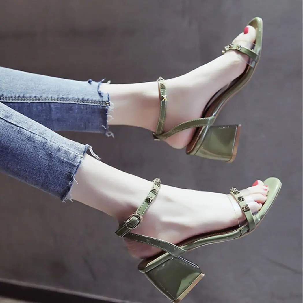 Koovan Women's Sandals 2019 Summer New Evening Shoe Mesh Red Thick Heel Sandals Fairy Shoes Roman Shoes High Heels Rivet
Koovan Women's Sandals 2019 Summer New Evening Shoe Mesh Red Thick Heel Sandals Fairy Shoes Roman Shoes High Heels Rivet