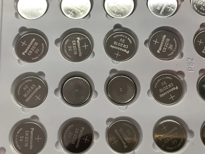 200pcs/lot New Original Battery For Panasonic CR2016 3V Button Cell Coin Batteries for Watch Computer CR 2016
200pcs/lot New Original Battery For Panasonic CR2016 3V Button Cell Coin Batteries for Watch Computer CR 2016