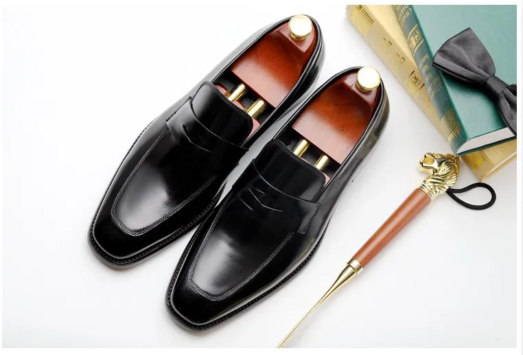 New Style Square Toe Patent Leather Slip On Moccasins Male Flat Breathable Youth Spring Autumn Party Dress Shoes Free Shipping
New Style Square Toe Patent Leather Slip On Moccasins Male Flat Breathable Youth Spring Autumn Party Dress Shoes Free Shipping
