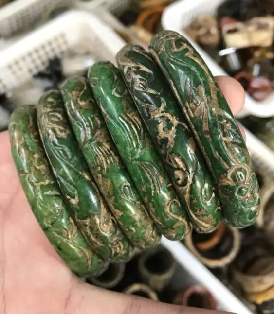 Collection of Natural Jade Animal Bracelets Multi-style Antique Bracelets Random Delivery
Collection of Natural Jade Animal Bracelets Multi-style Antique Bracelets Random Delivery