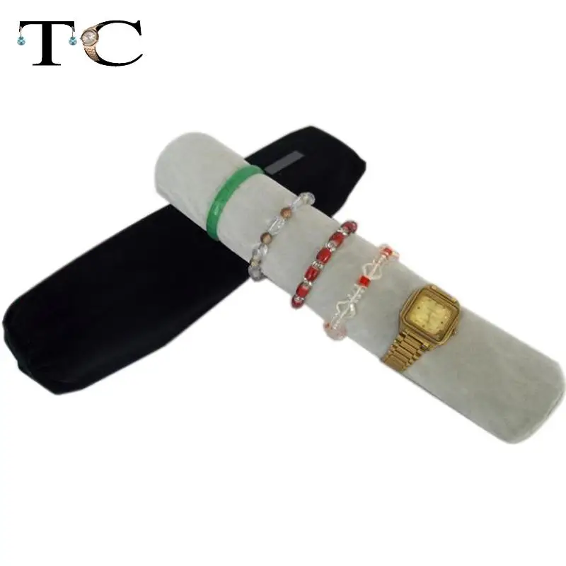 New 2015 Zipper Jewelry Bag Roll Holder Organizer Travel Bag Bracelet/Bangle Pillow Case Personalized Watch Display Bags
New 2015 Zipper Jewelry Bag Roll Holder Organizer Travel Bag Bracelet/Bangle Pillow Case Personalized Watch Display Bags