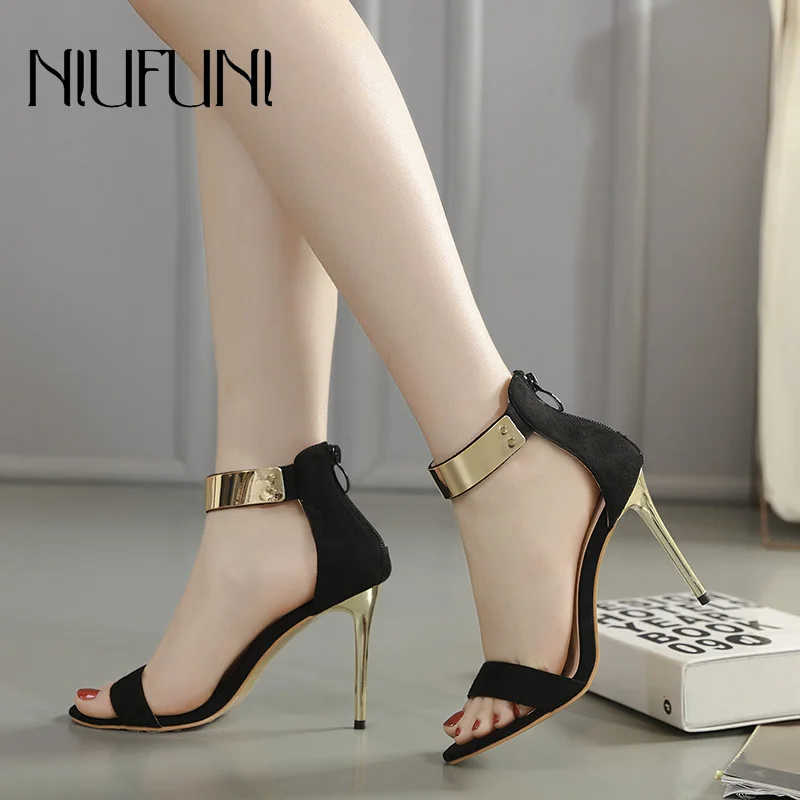 Sexy Metal Zipper Solid Color Women's Sandals 2020 Fashion New Sleeve Banquet Stiletto Suede High Heels NIUFUNI Wedding Shoes
Sexy Metal Zipper Solid Color Women's Sandals 2020 Fashion New Sleeve Banquet Stiletto Suede High Heels NIUFUNI Wedding Shoes