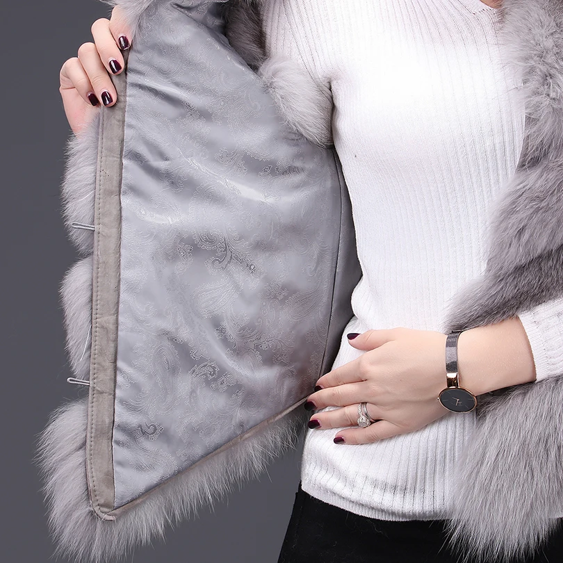 2020 New Real Fox fur Women Vest Fashion Luxury Thick Warm Coat Jacket Solid Color Fur Vests Women Coats
2020 New Real Fox fur Women Vest Fashion Luxury Thick Warm Coat Jacket Solid Color Fur Vests Women Coats