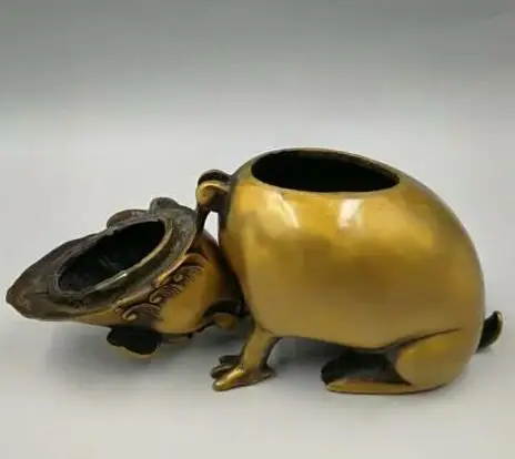 Exquisite Chinese Old Brass Hand-Carved Handicraft Mythical Animals Auspicious Beast Incense Burner Censer Statue
Exquisite Chinese Old Brass Hand-Carved Handicraft Mythical Animals Auspicious Beast Incense Burner Censer Statue