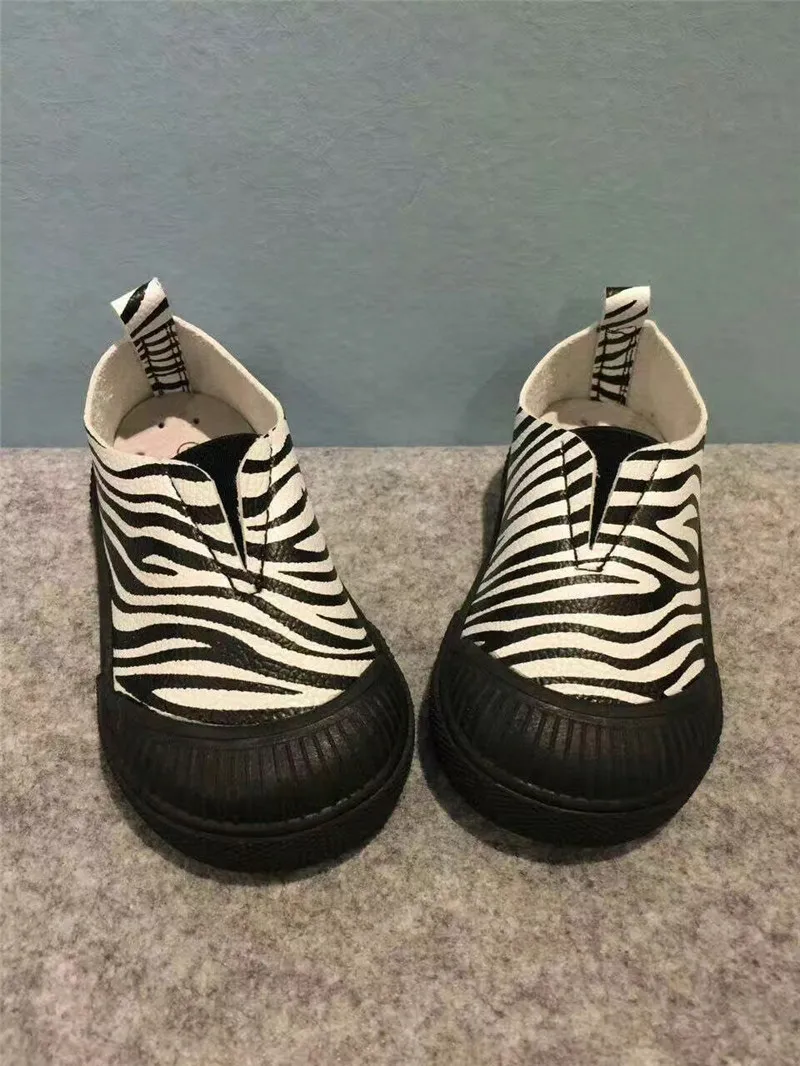 Kids Shoes Geniune & Real Leather soft anti-slip casual sport shoes baby boys girls casual breathable running sneakers size 5-12
Kids Shoes Geniune & Real Leather soft anti-slip casual sport shoes baby boys girls casual breathable running sneakers size 5-12