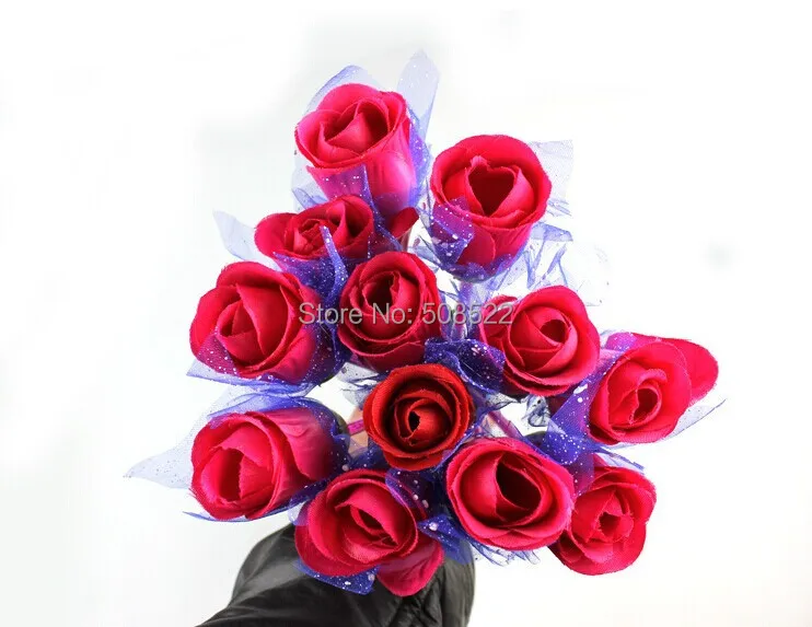 27.5*6*4.5cm Creative stationery wholesale wedding simulation valentine's day roses ballpoint pen wedding process
27.5*6*4.5cm Creative stationery wholesale wedding simulation valentine's day roses ballpoint pen wedding process