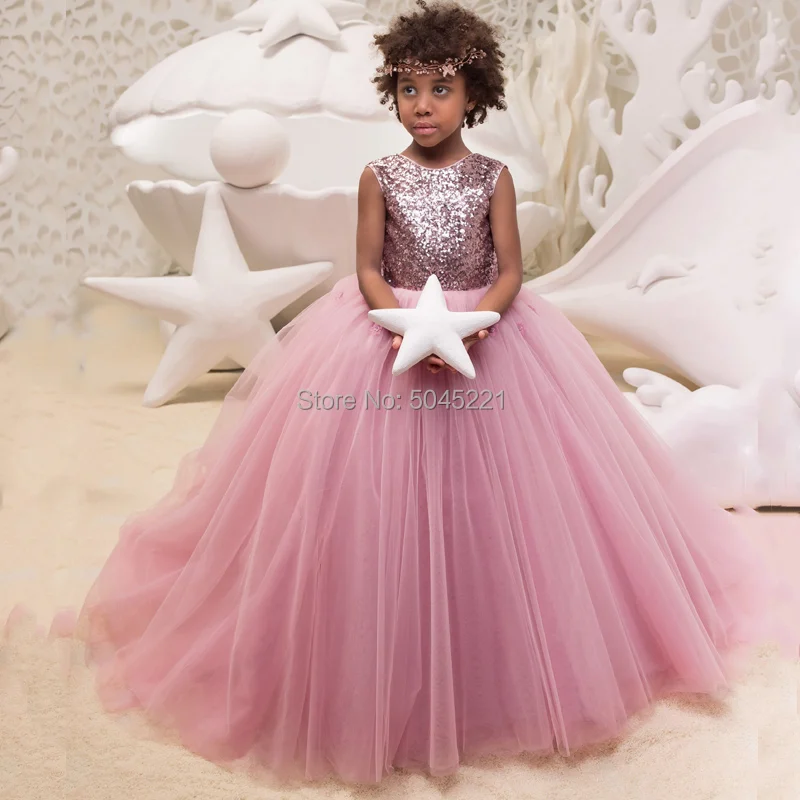 Pink New Arrival Flower Girls Beaded Sleeveless Tulle V-back Ball Gowns Chapel Train Girl First Communion Princess Wedding Dress
Pink New Arrival Flower Girls Beaded Sleeveless Tulle V-back Ball Gowns Chapel Train Girl First Communion Princess Wedding Dress