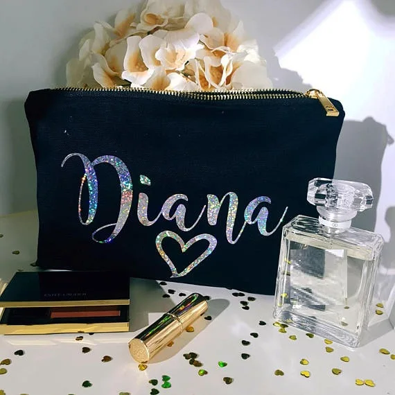 personalized glitter silver Bridesmaid Make Up comestic Bags Maid of Honour Bridal vanity case wedding Party Bags gifts
personalized glitter silver Bridesmaid Make Up comestic Bags Maid of Honour Bridal vanity case wedding Party Bags gifts