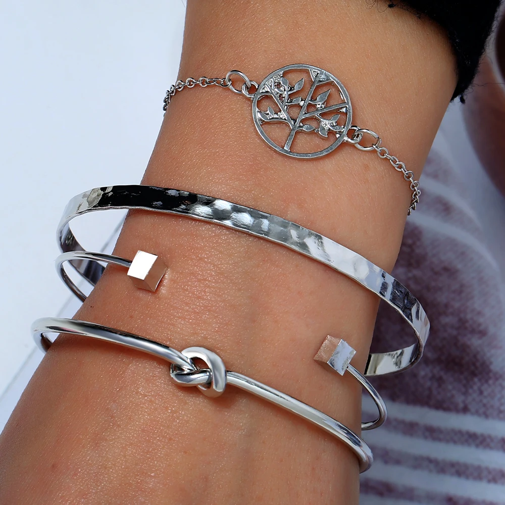 4 Pcs/ Set Classic Knot Round Square Multilayer Adjustable Open Bracelet Set Women Fashion Party Jewelry Men and women bracelet
4 Pcs/ Set Classic Knot Round Square Multilayer Adjustable Open Bracelet Set Women Fashion Party Jewelry Men and women bracelet