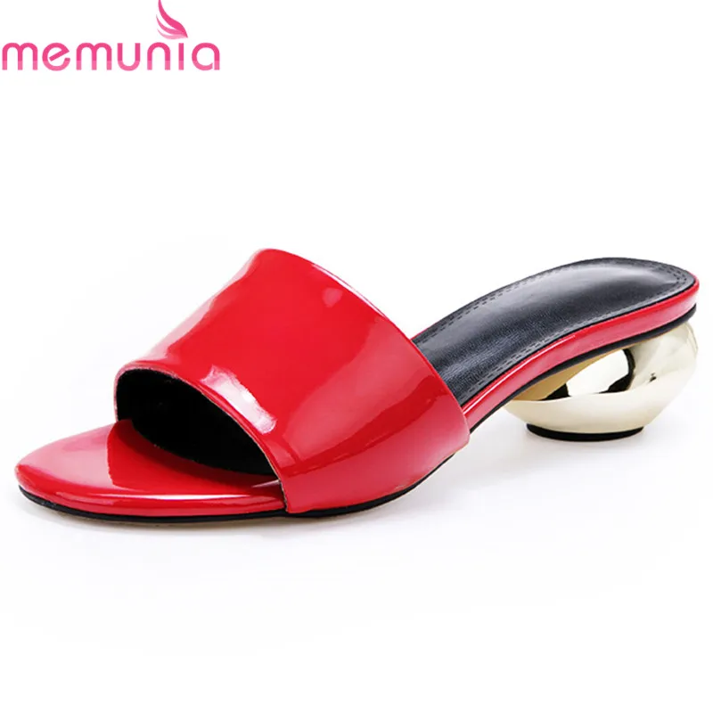 MEMUNIA 2020 new arrival women sandals genuine leather shoes unique low heels mules shoes woman summer party shoes ladies red
MEMUNIA 2020 new arrival women sandals genuine leather shoes unique low heels mules shoes woman summer party shoes ladies red