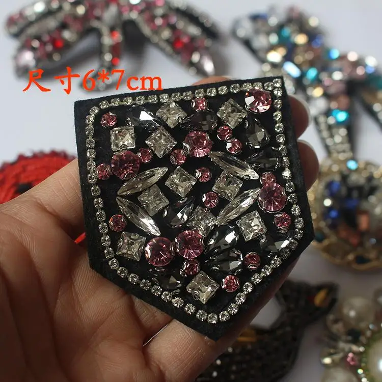 6*7cm beaded sequined applique patch for clothes pocket embroidered sew on patches for clothing parches para la ropa
6*7cm beaded sequined applique patch for clothes pocket embroidered sew on patches for clothing parches para la ropa
