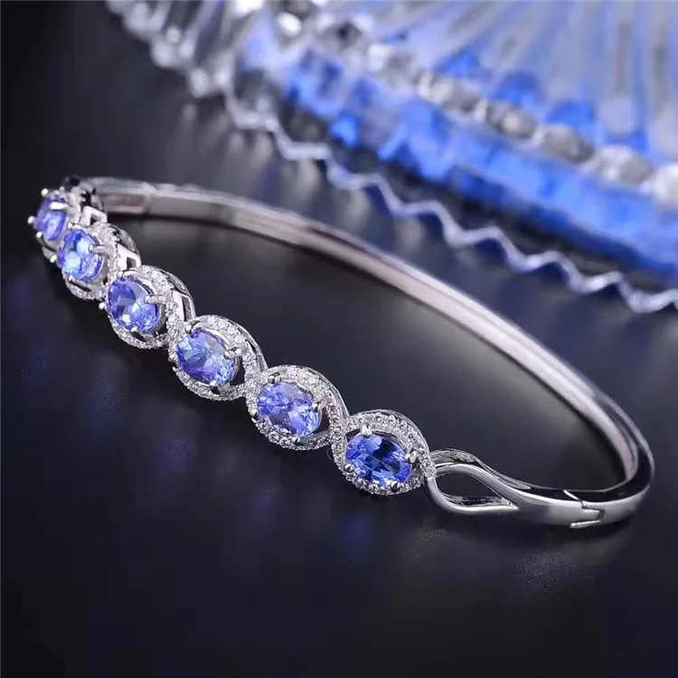 KJJEAXCMY fine jewelry s925 Pure silver inlaid with natural stone tanzanite bracelet jewelry gem.
KJJEAXCMY fine jewelry s925 Pure silver inlaid with natural stone tanzanite bracelet jewelry gem.