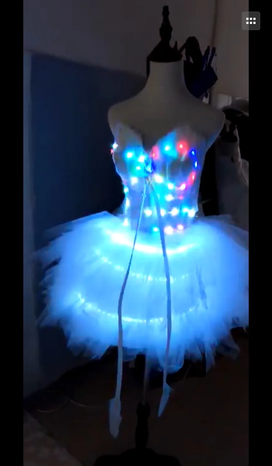 New Arrival Bride Light Up Luminous Clothes LED Costume Ballet Tutu Led Dresses Dancing Skirts Wedding Party
New Arrival Bride Light Up Luminous Clothes LED Costume Ballet Tutu Led Dresses Dancing Skirts Wedding Party