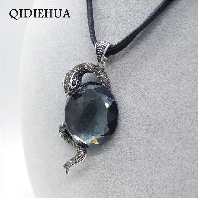 Модное винтажное ожерелье QIDIEHUA с подвеской в виде змеи для женщин и мужчин черный