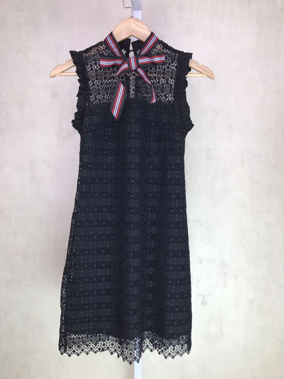 Guesod 2017 Autumn Winter Women Dress Embroidery Sweet Lace Embroidery Dress
Guesod 2017 Autumn Winter Women Dress Embroidery Sweet Lace Embroidery Dress