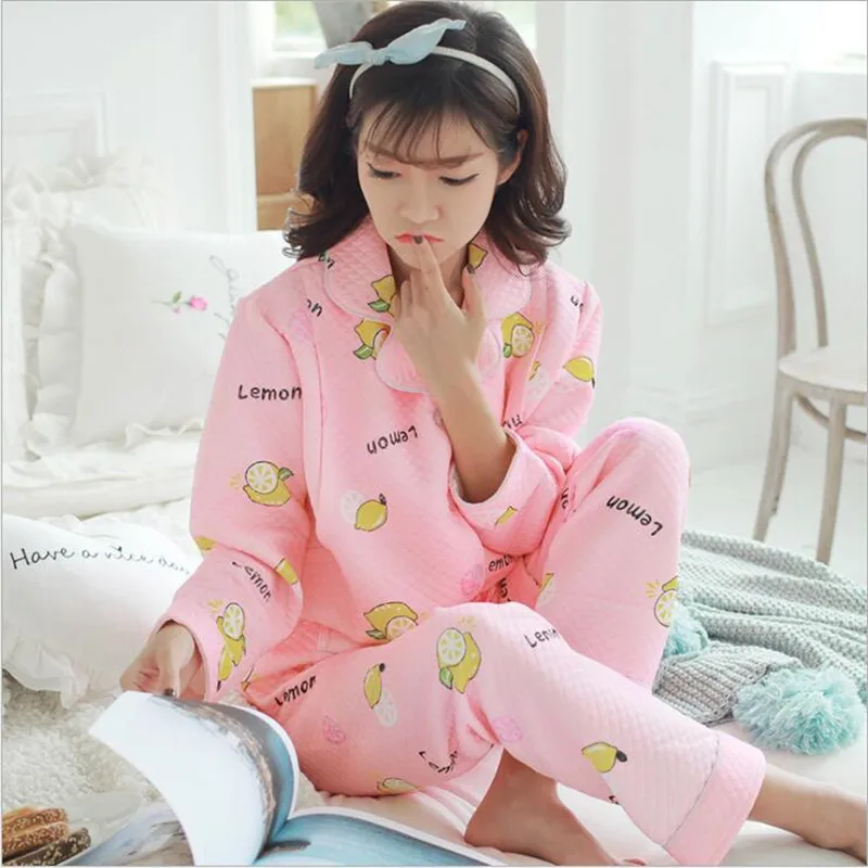 Autumn Winter Nursing clothes Thickening maternity pajamas women Breastfeeding pajamas Cloth Fruit pregnancy night dress
Autumn Winter Nursing clothes Thickening maternity pajamas women Breastfeeding pajamas Cloth Fruit pregnancy night dress