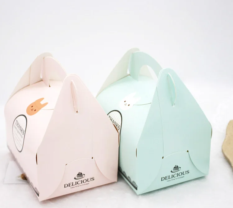 200pcs Paper Gift Box with Handle Muffin Mousse Cake Packaging Wedding Home Party Birthday Baking Package WB193
200pcs Paper Gift Box with Handle Muffin Mousse Cake Packaging Wedding Home Party Birthday Baking Package WB193