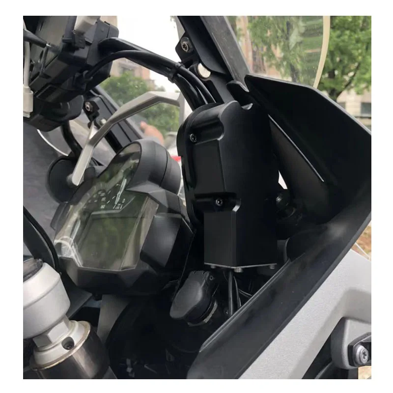 High quality Windscreen wind wind lift remote control switch for BMW R1200GS ADV 2013-2017
High quality Windscreen wind wind lift remote control switch for BMW R1200GS ADV 2013-2017