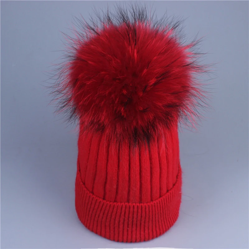 Женская Зимняя Шапка-бини Xthree шапочки с помпоном из натурального меха енота
