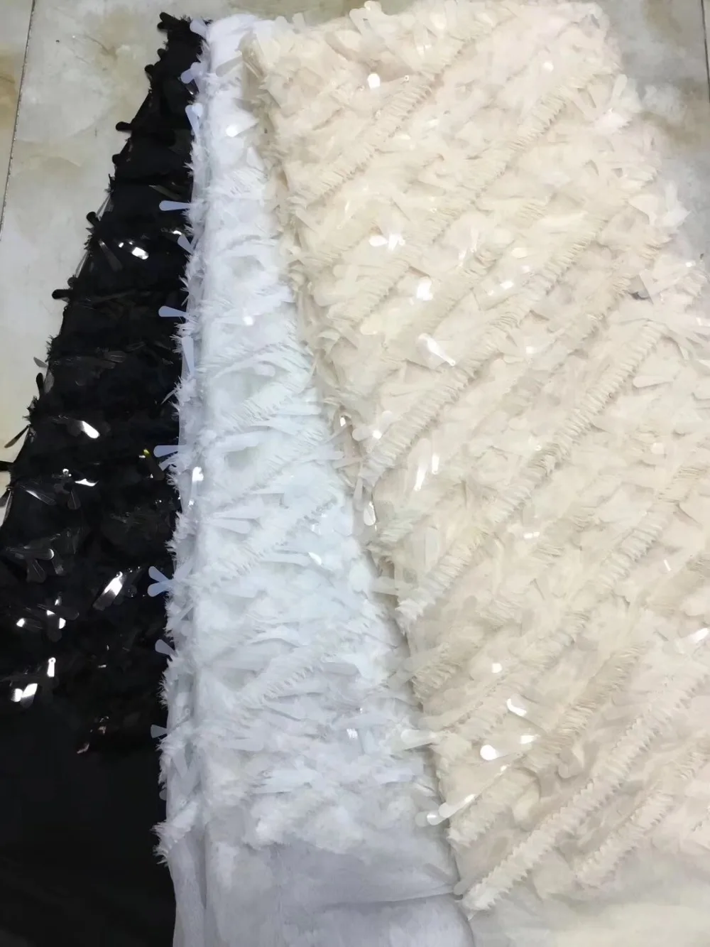 African Lace Fabric 3D Blink Sequins High Quality French Tulle Lace Fabric Silvery Nigerian Net Lace For Wedding Dress TS7108
African Lace Fabric 3D Blink Sequins High Quality French Tulle Lace Fabric Silvery Nigerian Net Lace For Wedding Dress TS7108