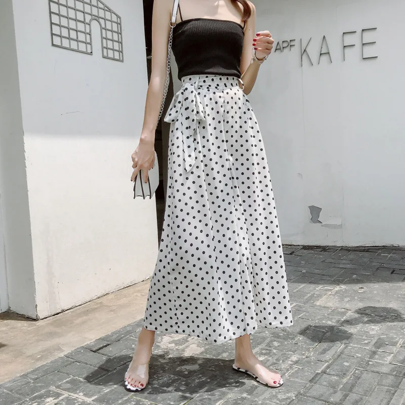 Women's pants 2019 summer chiffon wave point wide leg pants new nine points pants thin section casual loose high waist pants
Women's pants 2019 summer chiffon wave point wide leg pants new nine points pants thin section casual loose high waist pants