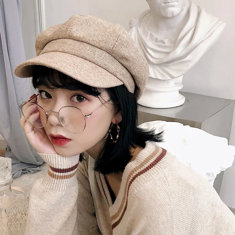 Hong Kong style cotton and linen duck hat female spring and autumn literary retro casual beret breathable octagonal cap
Hong Kong style cotton and linen duck hat female spring and autumn literary retro casual beret breathable octagonal cap