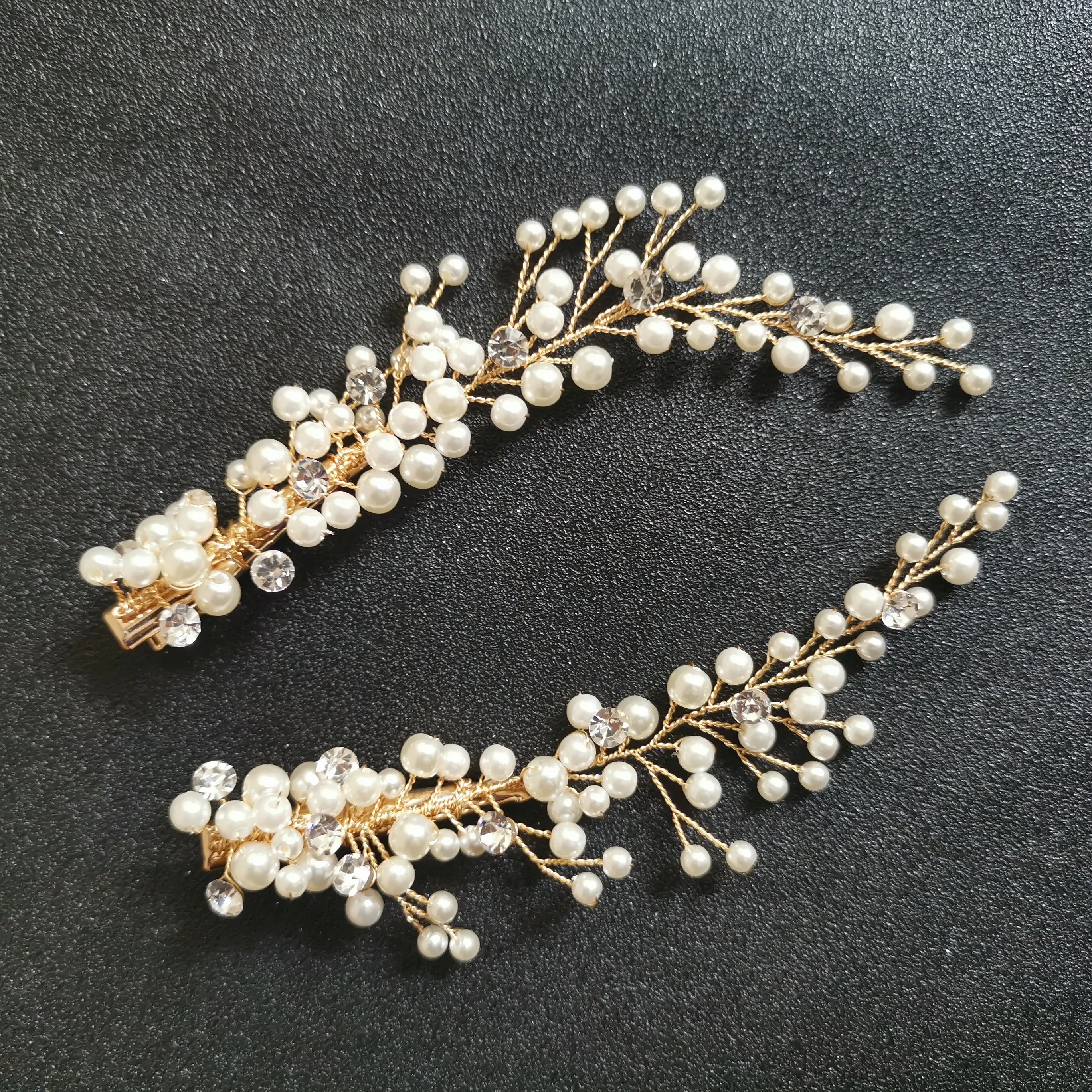 SLBRIDAL Handmade Crystal Rhinestone Pearls Flower Wedding Hair Clip Barrettes 2 Pcs Set Bridal Hair Accessories Women Jewelry
SLBRIDAL Handmade Crystal Rhinestone Pearls Flower Wedding Hair Clip Barrettes 2 Pcs Set Bridal Hair Accessories Women Jewelry