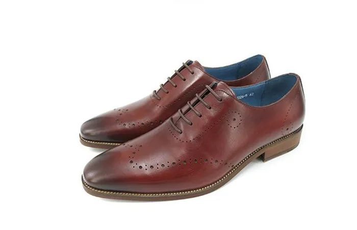 Men dress leather shoes square toe lace -up casual shoes increased mixed color carved brogue handmade shoes
Men dress leather shoes square toe lace -up casual shoes increased mixed color carved brogue handmade shoes