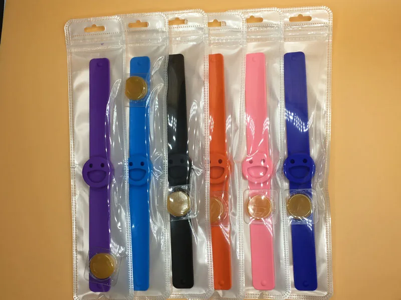 Smile Face Mosquito Repeller Bracelet Silicone Strap Pure Natural Repellent Outdoor/Indoor Use Adult/Children Camping
Smile Face Mosquito Repeller Bracelet Silicone Strap Pure Natural Repellent Outdoor/Indoor Use Adult/Children Camping
