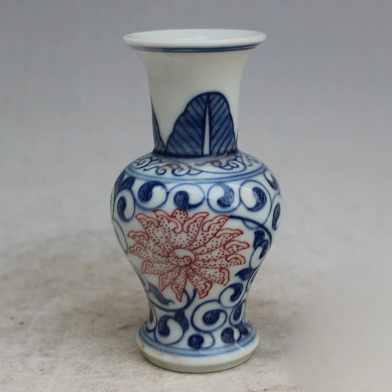Exquisite Small Chinese Old Handwork Antique Blue and White Porcelain Flower Designs Vase
Exquisite Small Chinese Old Handwork Antique Blue and White Porcelain Flower Designs Vase