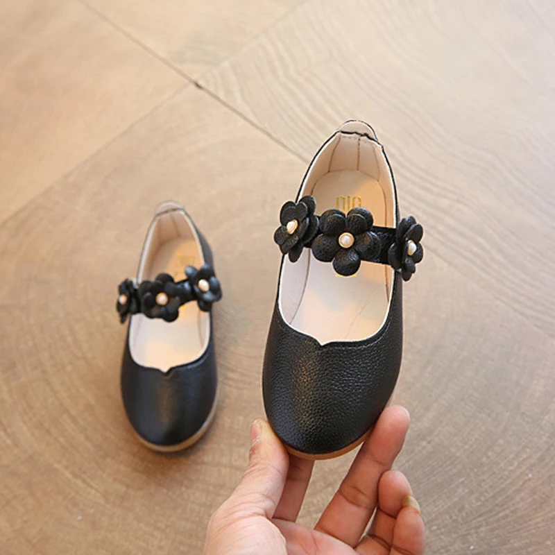 2020 new spring children's shoes girls flower girl casual sports shoes baby infant shoes hot girls princess shoes
2020 new spring children's shoes girls flower girl casual sports shoes baby infant shoes hot girls princess shoes